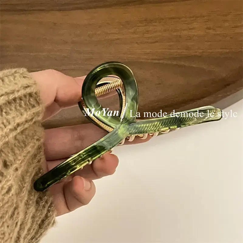 Korean Style Shark Clip for Women's Hair Grab - Image 5