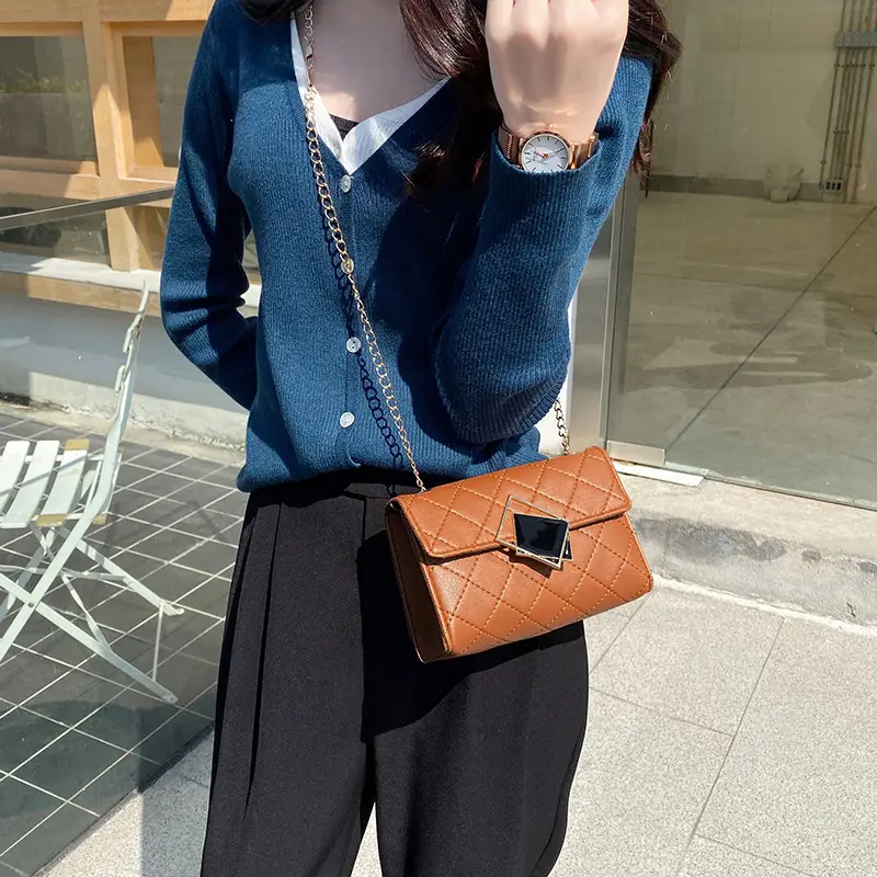 Pink Quilted Chain Shoulder Bag for Women - Image 9