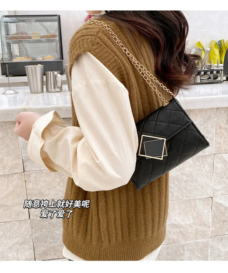 Pink Quilted Chain Shoulder Bag for Women — feature 6