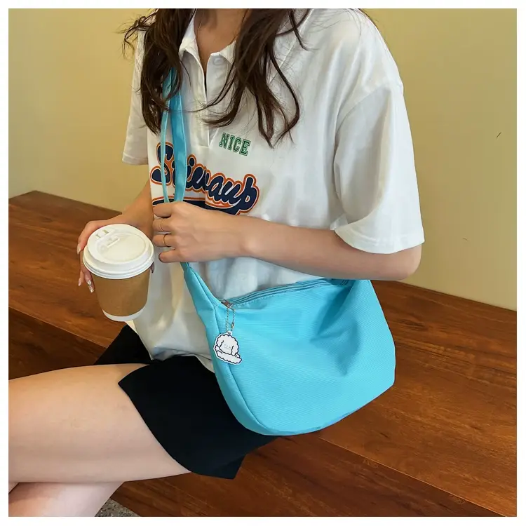 Golden Korean Ins Soft Shoulder Bag with Pearl Button — feature 10