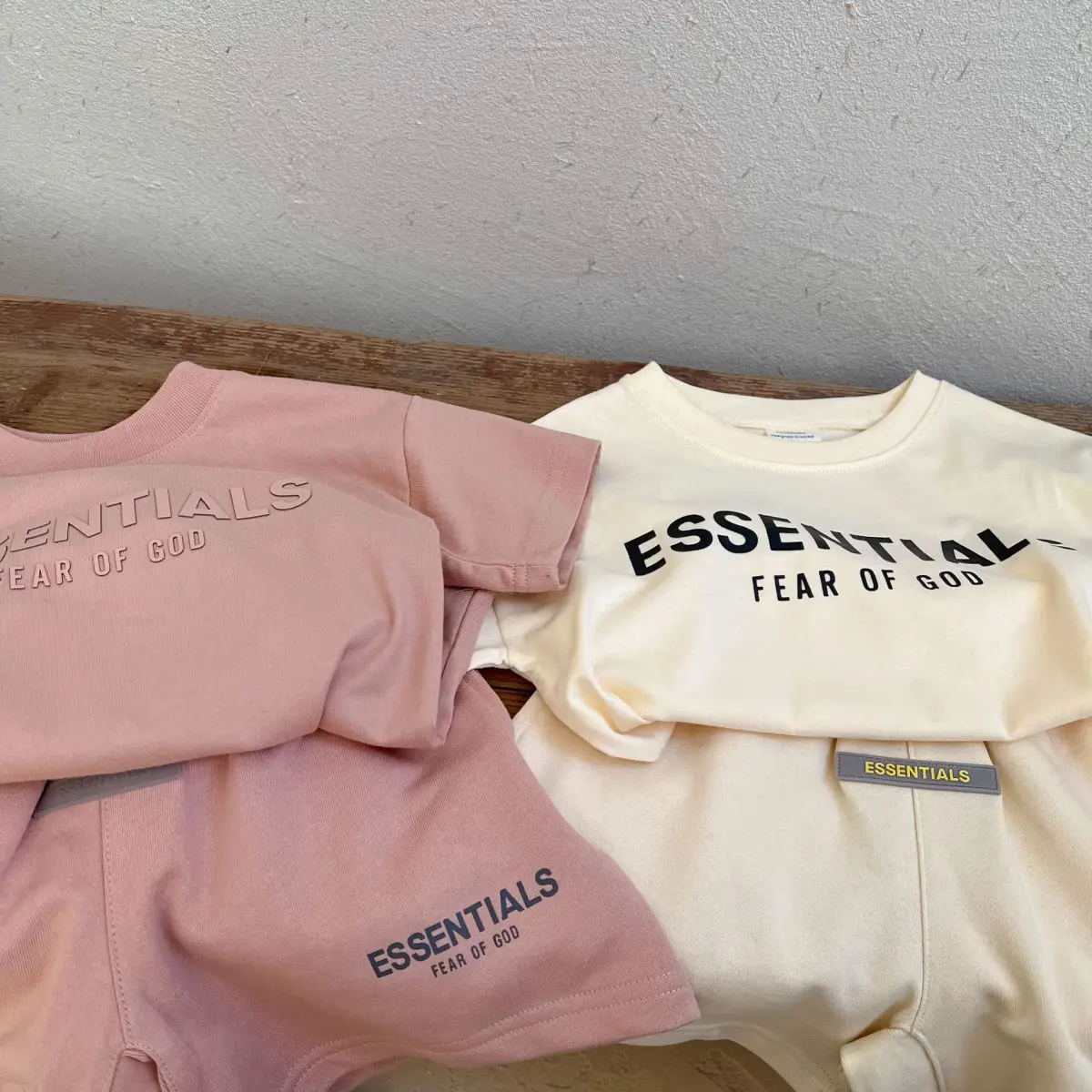 Boy's Letter Print Shorts Set Cream — feature 8