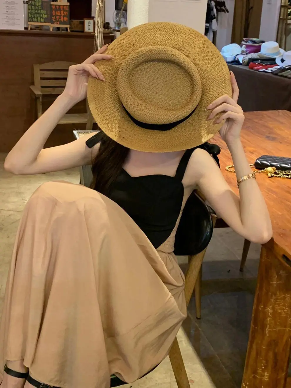 French Retro Sling Dress Women Summer Black Top Beige Skirt — feature 10