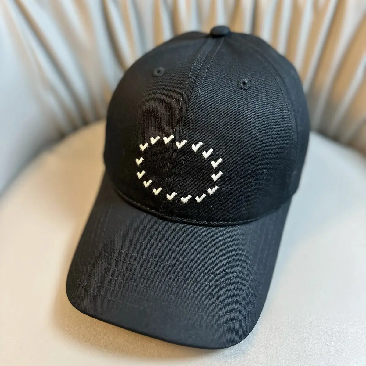 Korean Style Embroidered Green Baseball Cap for Men Women