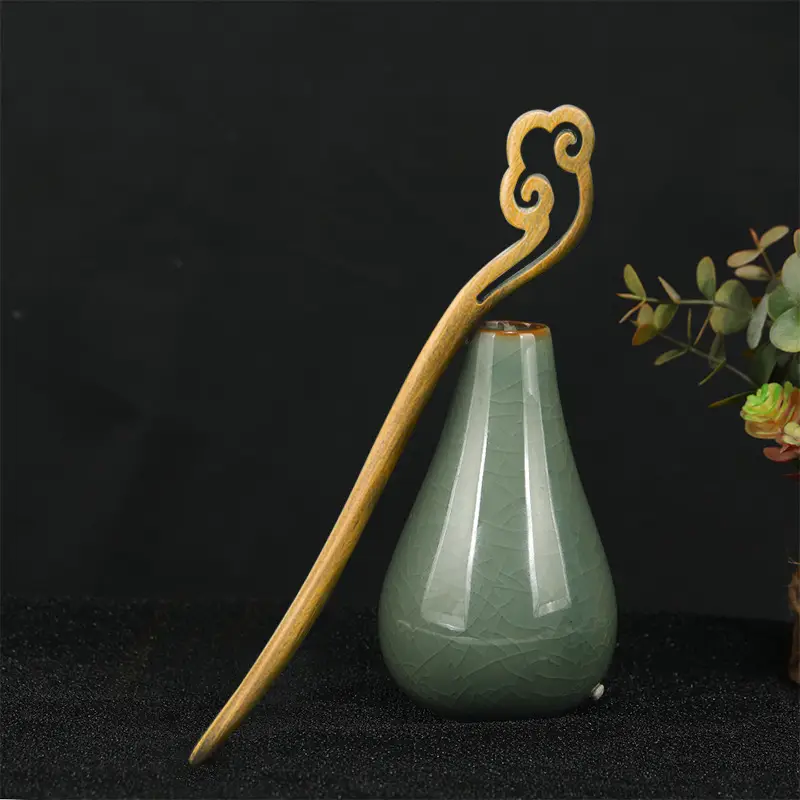 23cm long green sandalwood hairpin-Xiangyun