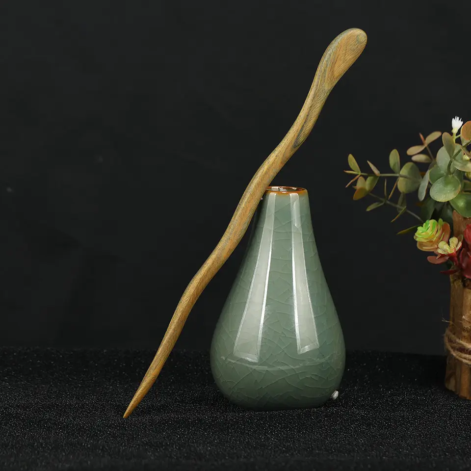 Vintage Green Sandalwood Hairpin with Wooden Handle - Image 3