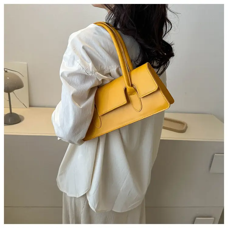 Black French Lady Shoulder Bag 2023 Spring Summer — feature 10