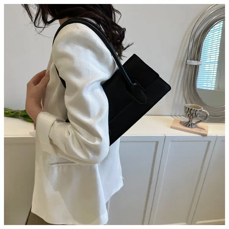 Black French Lady Shoulder Bag 2023 Spring Summer — feature 13