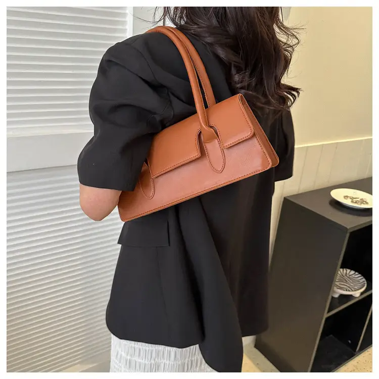 Black French Lady Shoulder Bag 2023 Spring Summer — feature 15