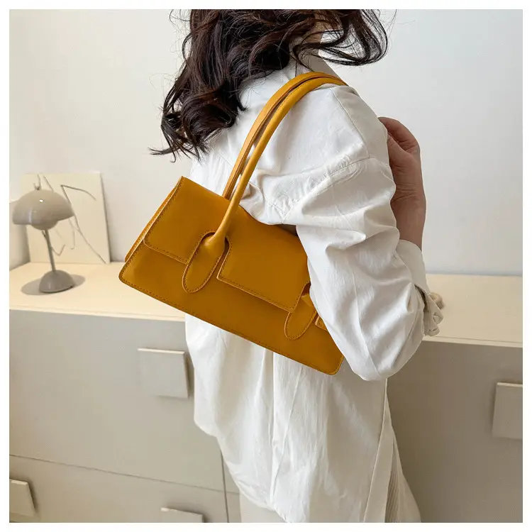 Black French Lady Shoulder Bag 2023 Spring Summer — feature 9