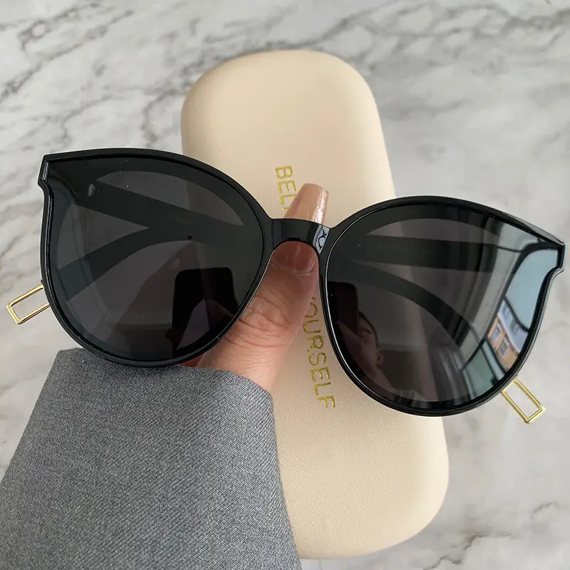 Square Sunglasses for Men Polarized Anti-UV Protection
