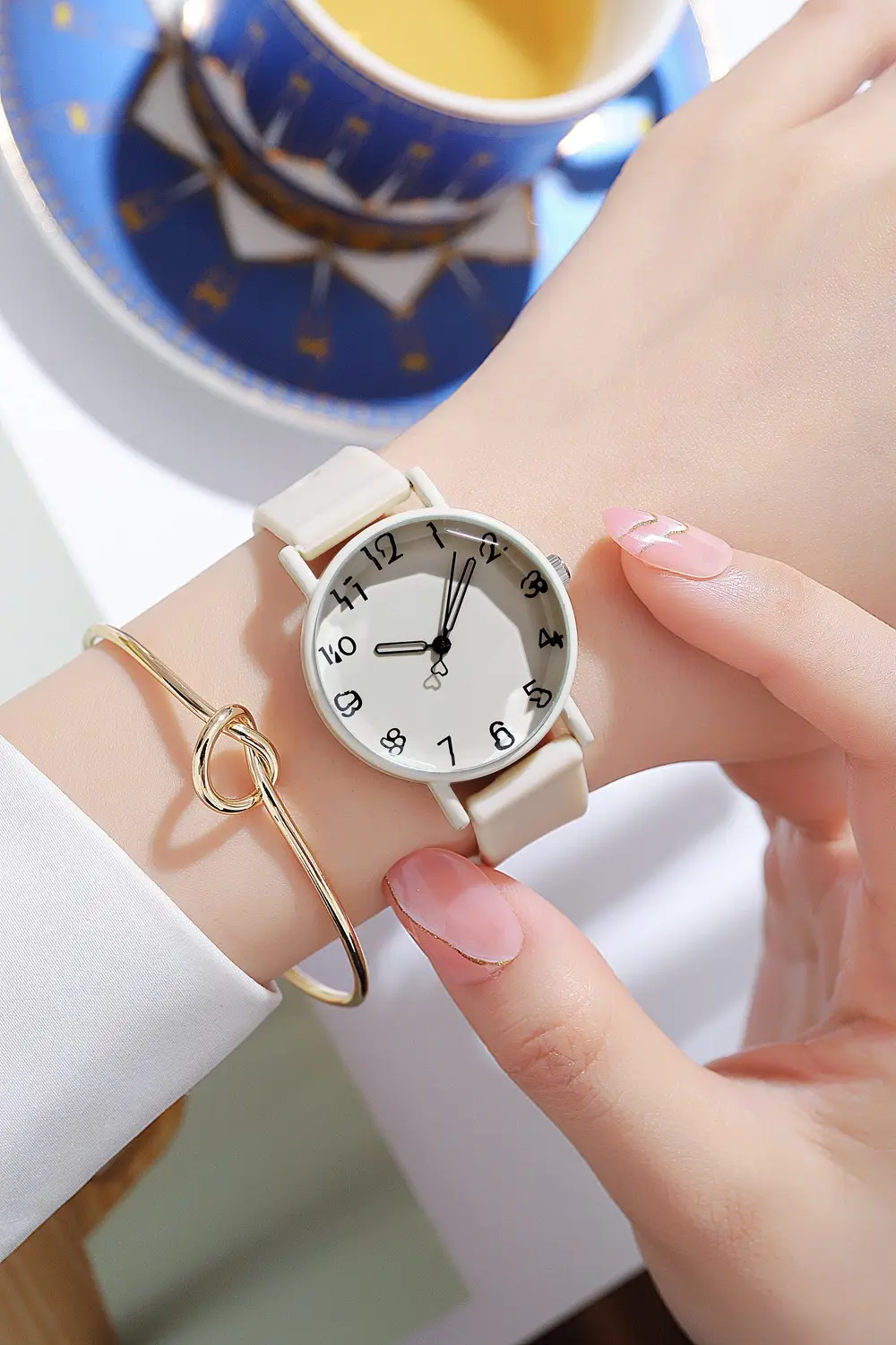 Women's Brown Silicone Analog Watch with Leather Strap — feature 10
