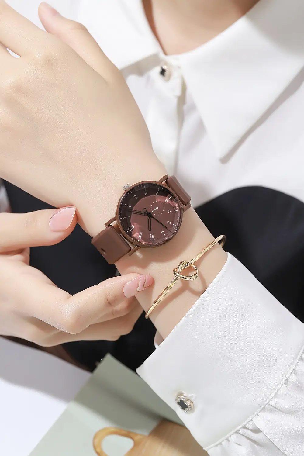 Pink Silicone Student Watch for Women — feature 11