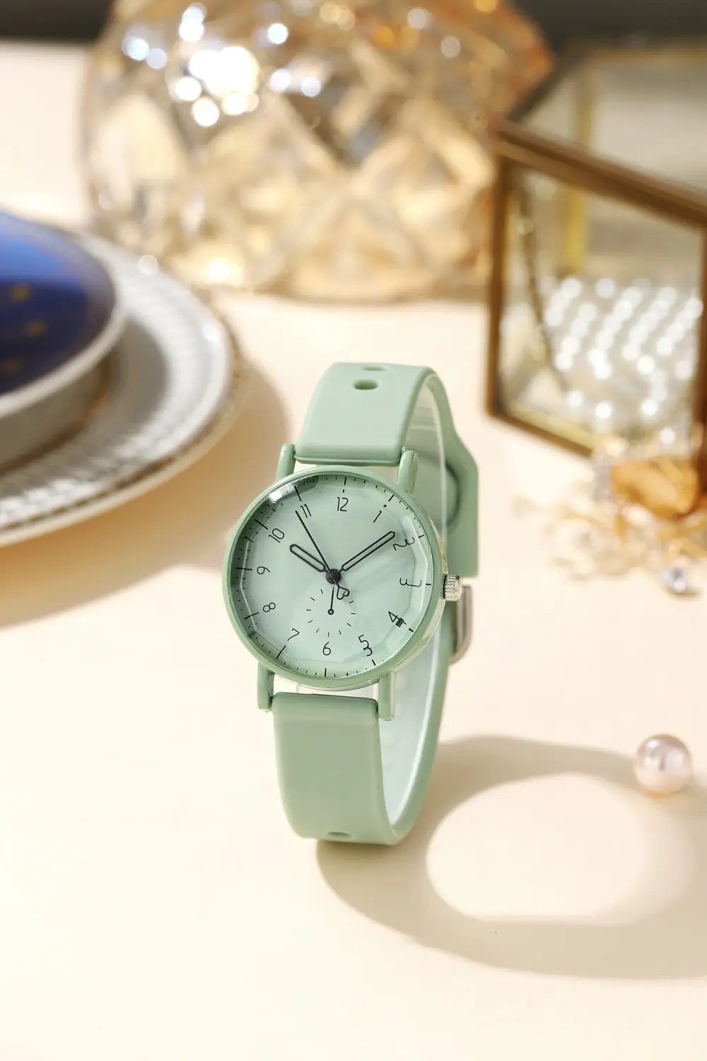Pink Silicone Student Watch for Women — feature 2