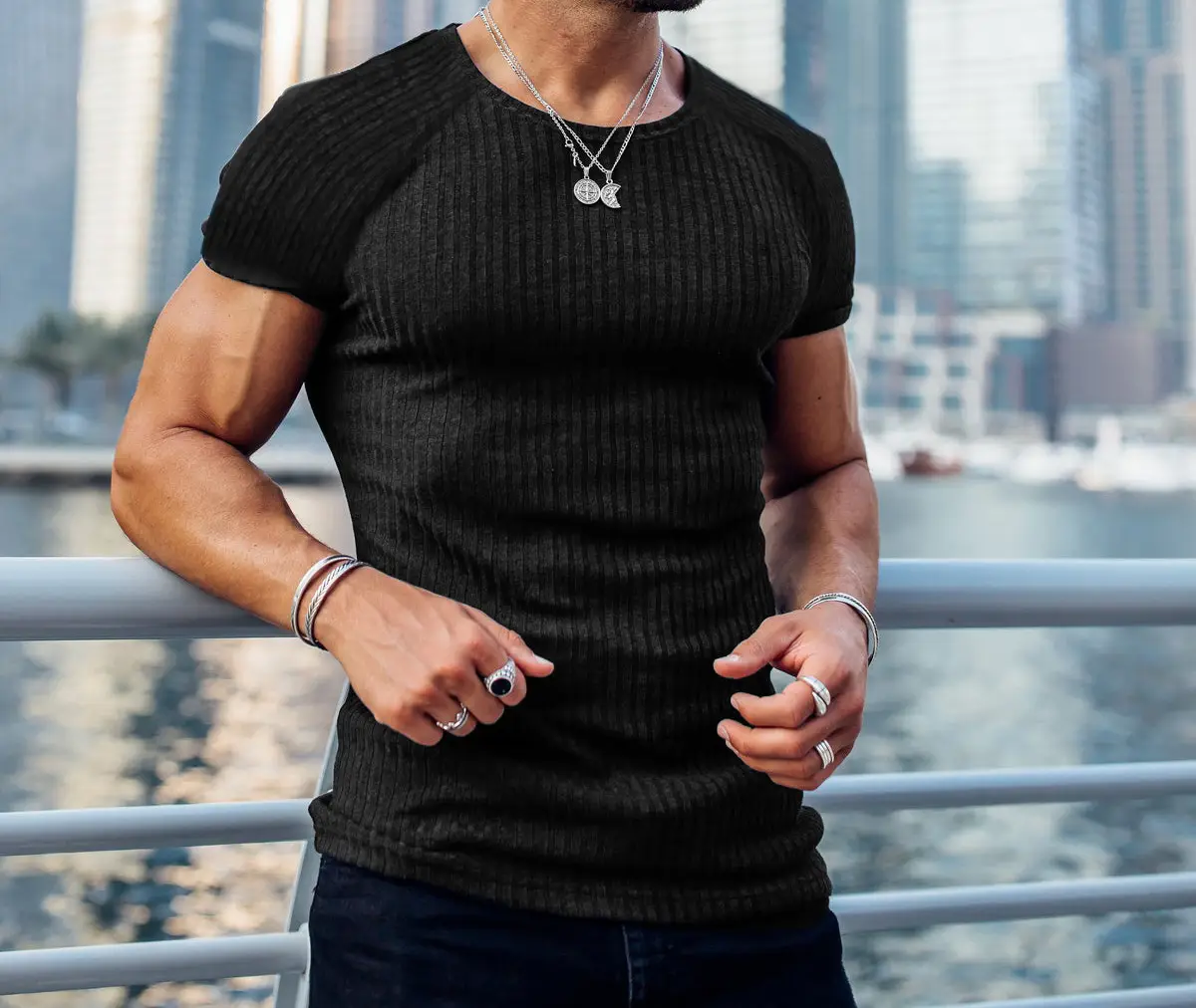 Men Black Ribbed T-Shirt Vertical Round Neck Short Sleeve — feature 7