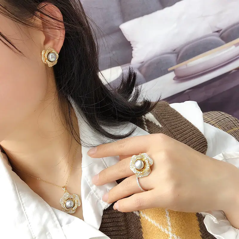 Elegant Pearl Necklace Set for Women - Image 6