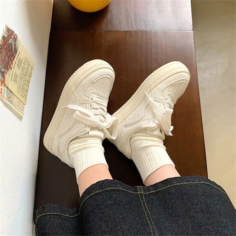 Women's White Black Platform Sneakers 2023 Spring — feature 2