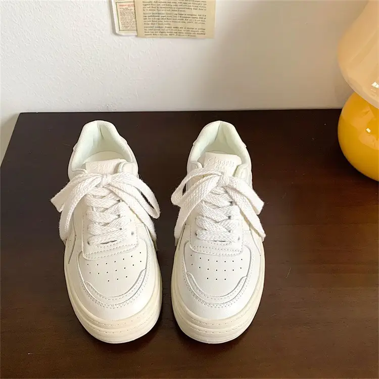 Women's White Black Platform Sneakers 2023 Spring — feature 4