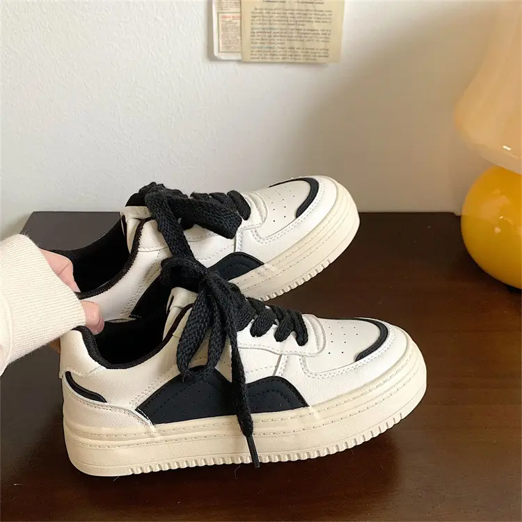 Women's White Black Platform Sneakers 2023 Spring — feature 9