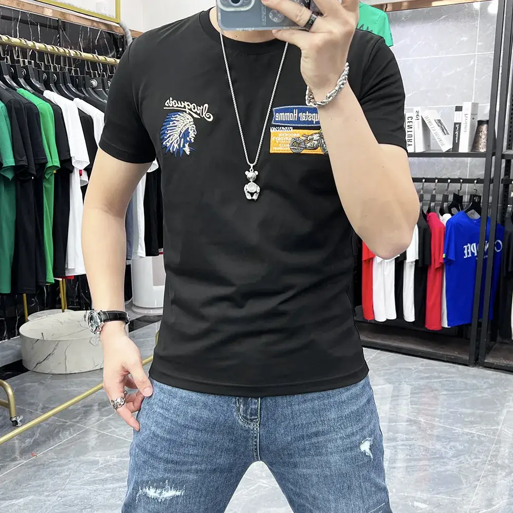 Men Black European Embroidered Slim Fit T-Shirt
