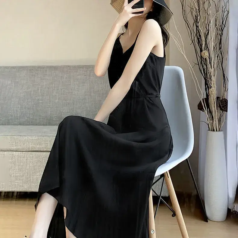 2025 Black Long Sleeve Suspbottom Dress for Women - Image 4