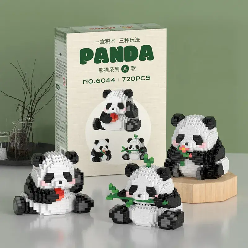 6044 red panda A (with building blocks pad)/A box of three ways to play