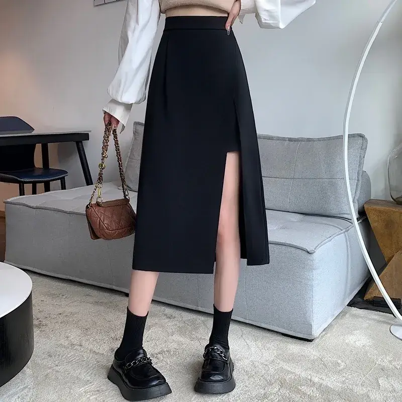 Black Hip-Covering Skirt with Slit for Women — feature 11