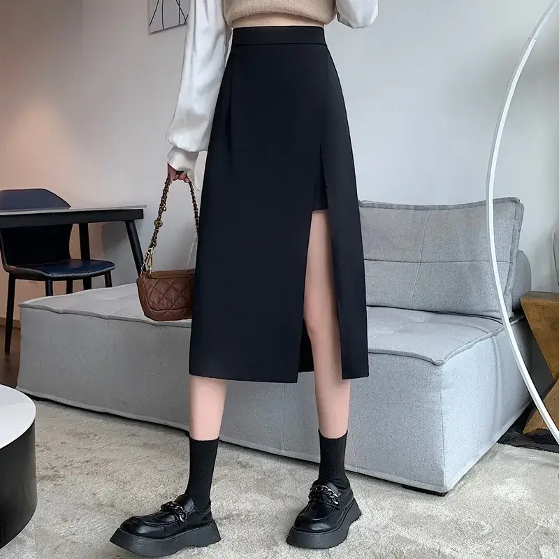 Black Hip-Covering Skirt with Slit for Women — feature 12