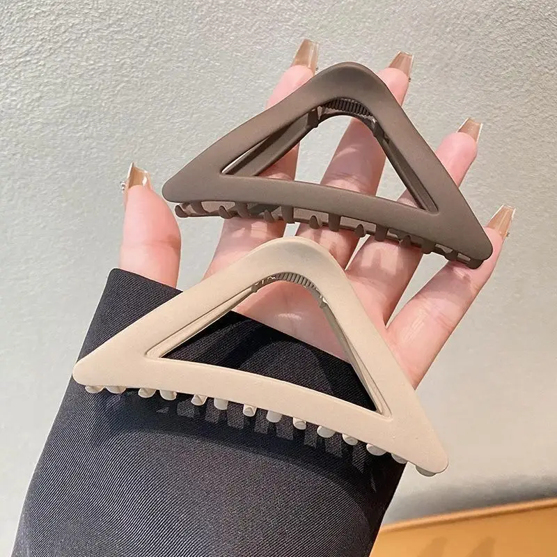 Women's Retro Shark Clip for Hairless Headwear - Image 10