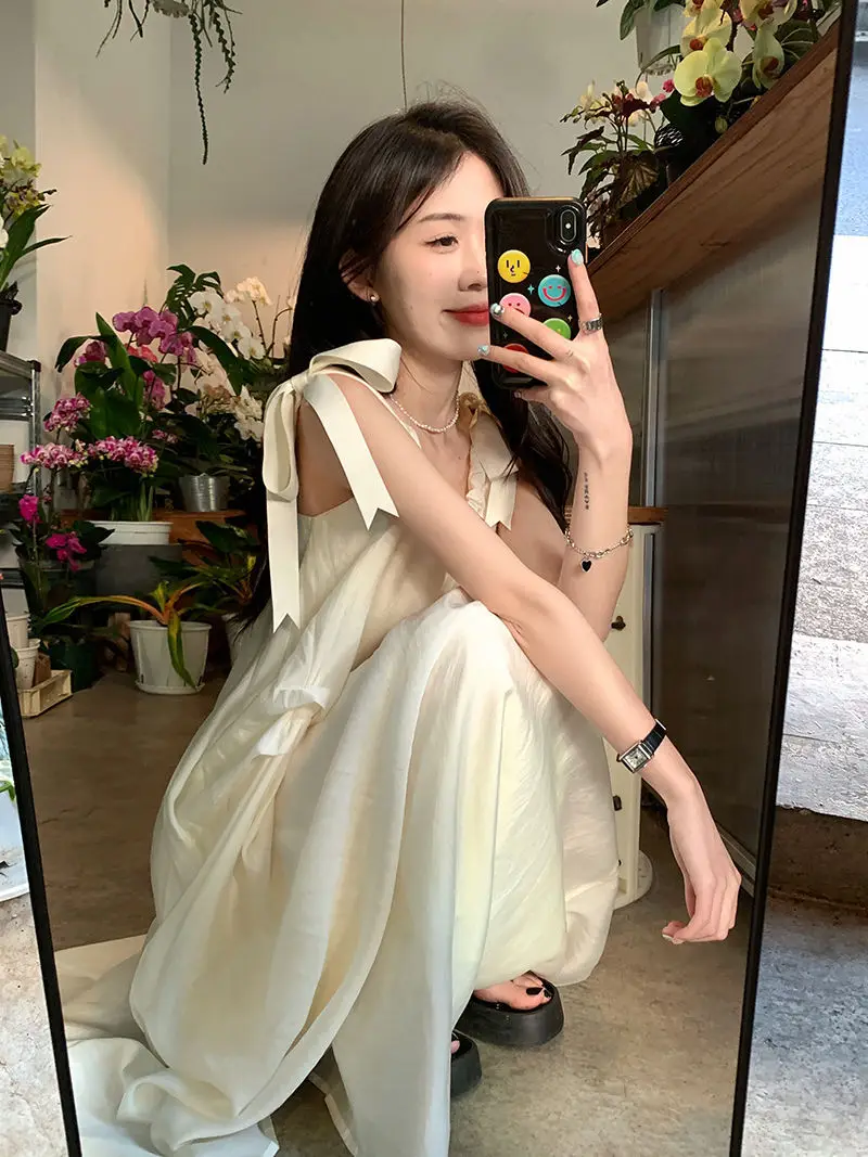 White Sling French Dress Sanya Travel Wear 2025 — feature 17