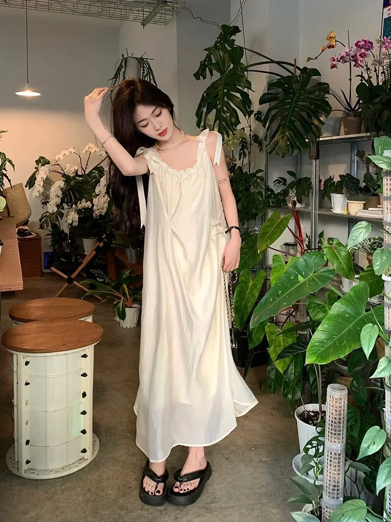 White Sling French Dress Sanya Travel Wear 2025 — feature 19