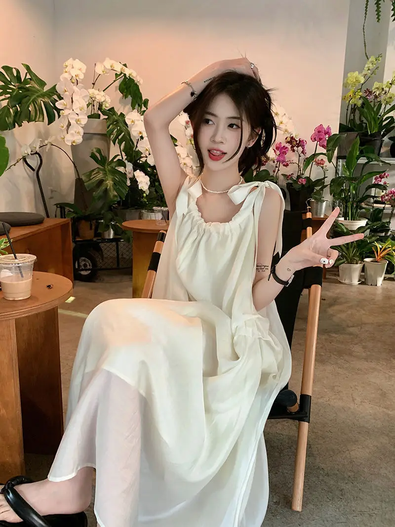 White Sling French Dress Sanya Travel Wear 2025 — feature 3