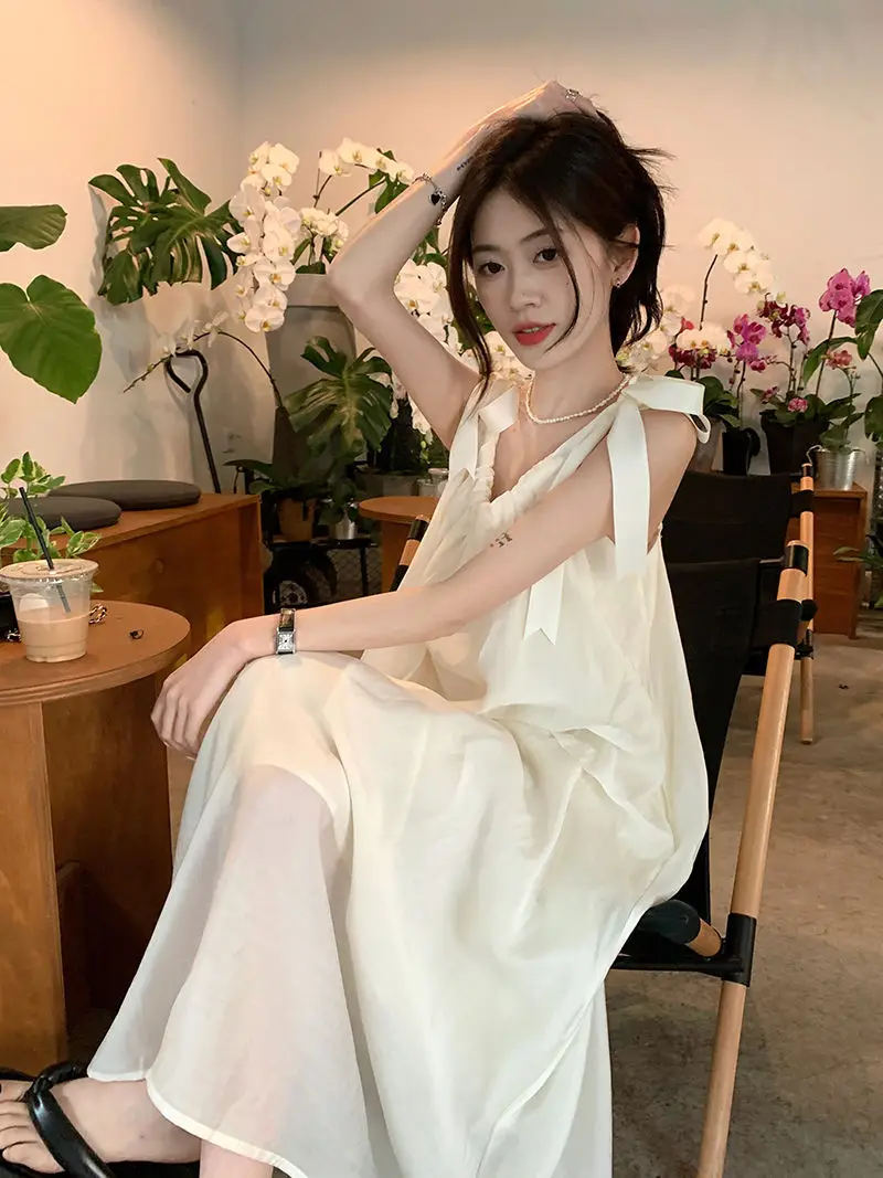 White Sling French Dress Sanya Travel Wear 2025 — feature 4