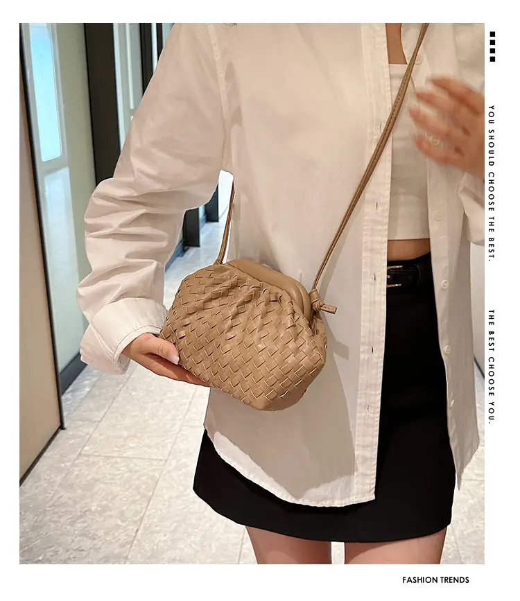 Women's Woven Clutch Bag Tan Shoulder Crossbody — feature 2