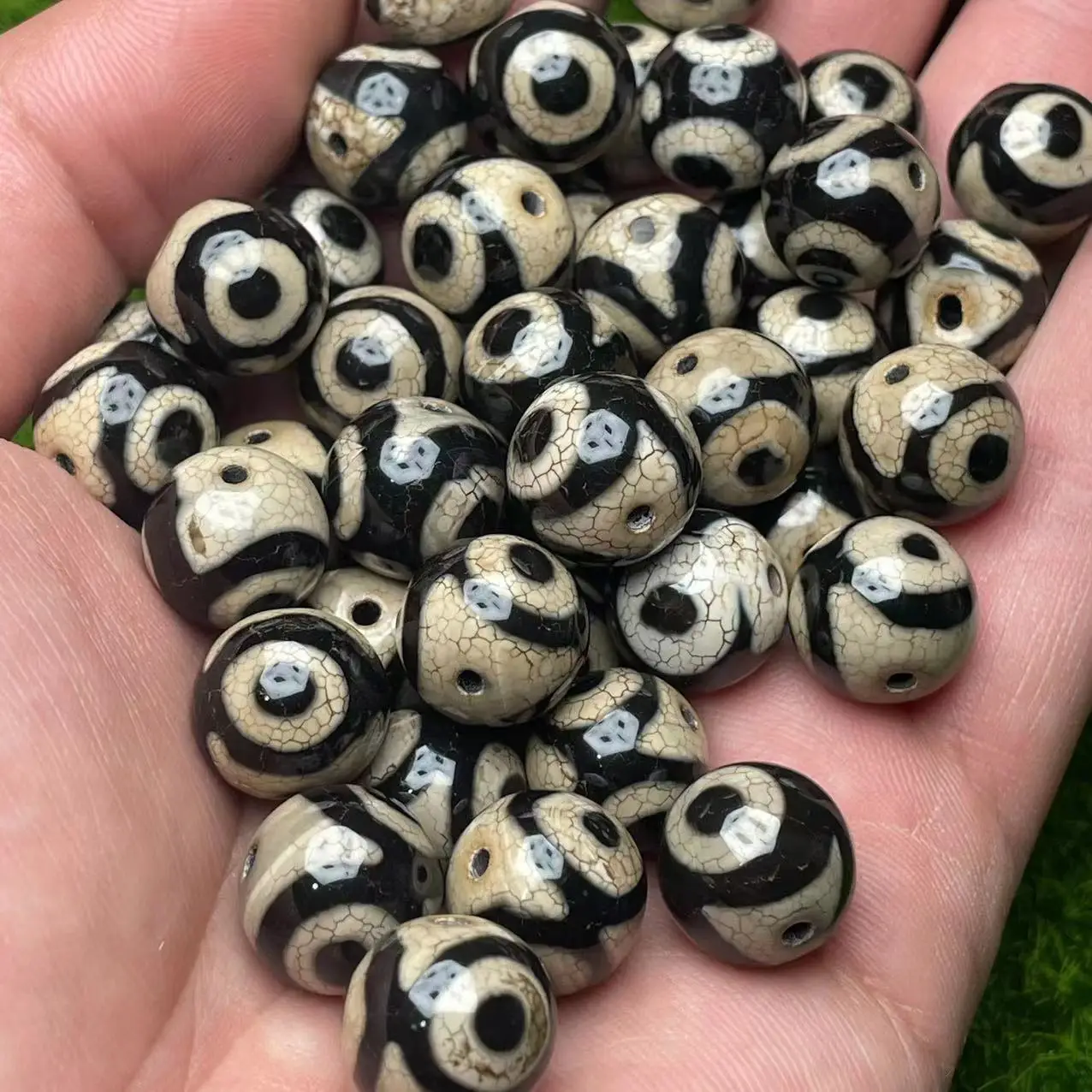 Natural Agate Three-Eye Beads 14mm Loose - Image 3