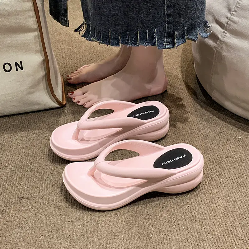 Women White Thick Sole Beach Sandals Flip Flops