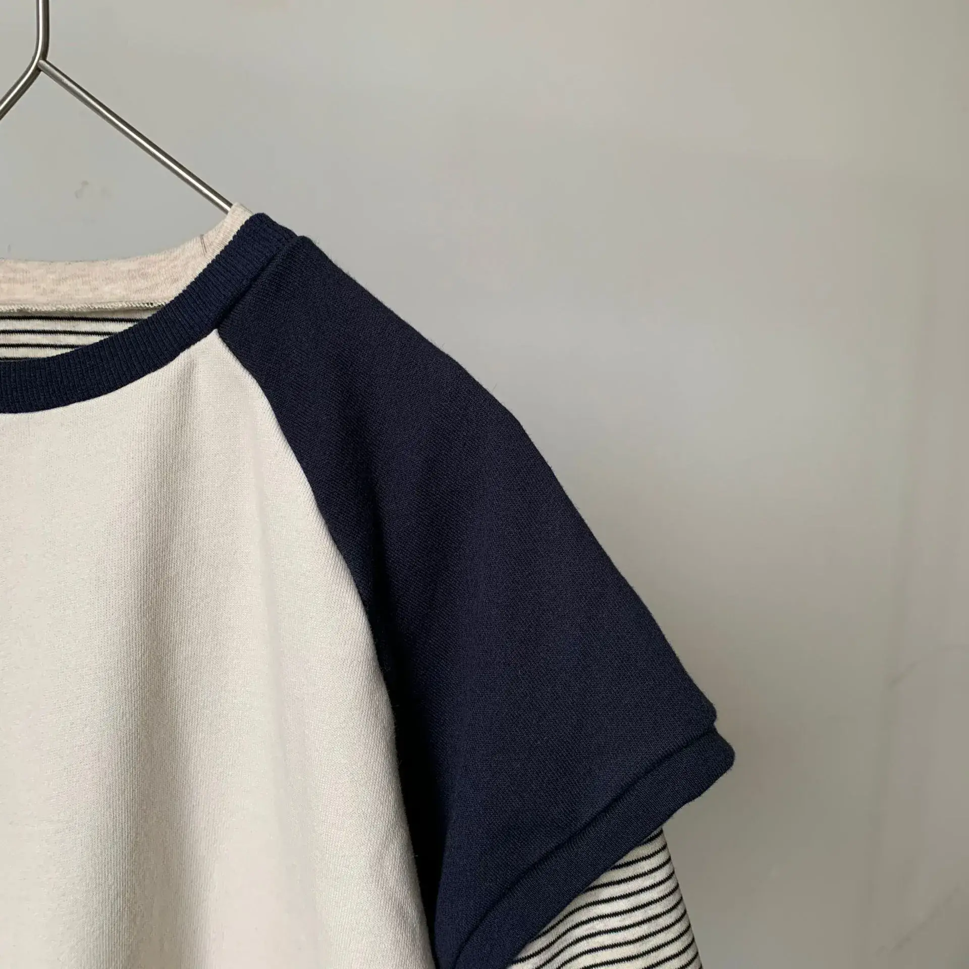 Kids Raglan Sleeve Sweatshirt Black Cream Loose Fit
