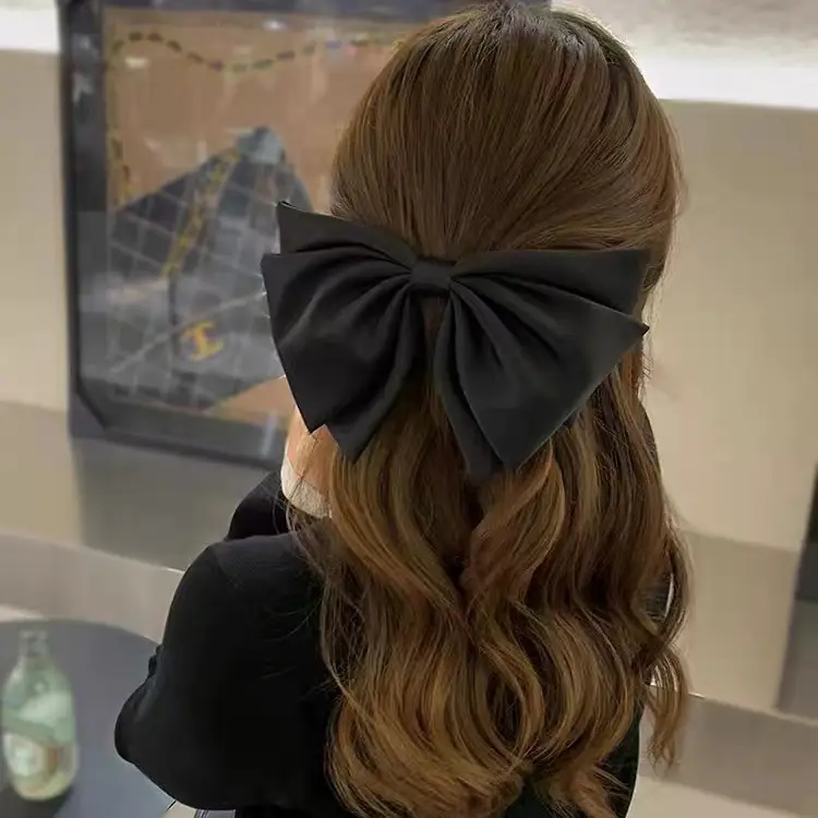 French Retro Black Bow Hairpin for Women — feature 1