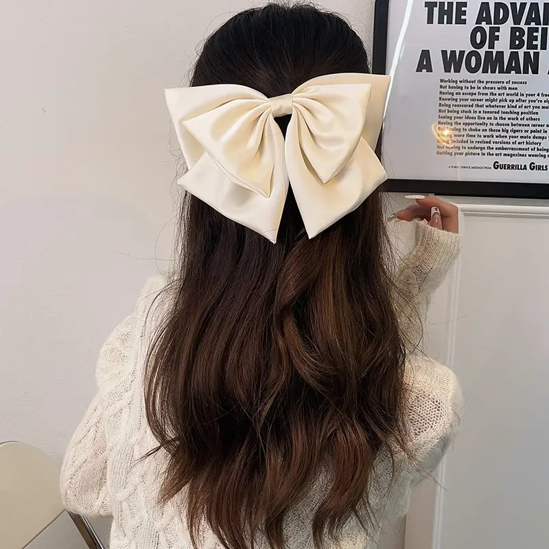 French Retro Black Bow Hairpin with Skull Top Clip - Image 8