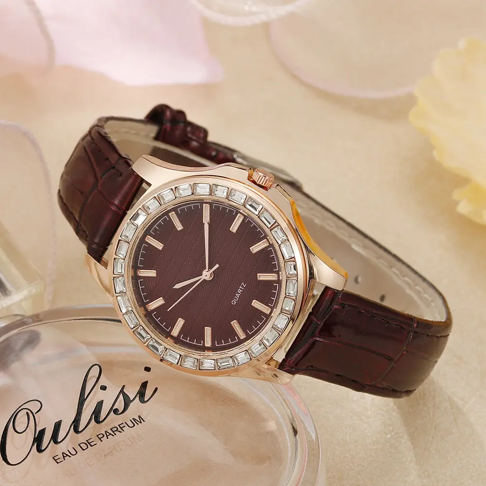 Elegant Quartz Watch Set for Women with Diamond Bracelet — feature 13