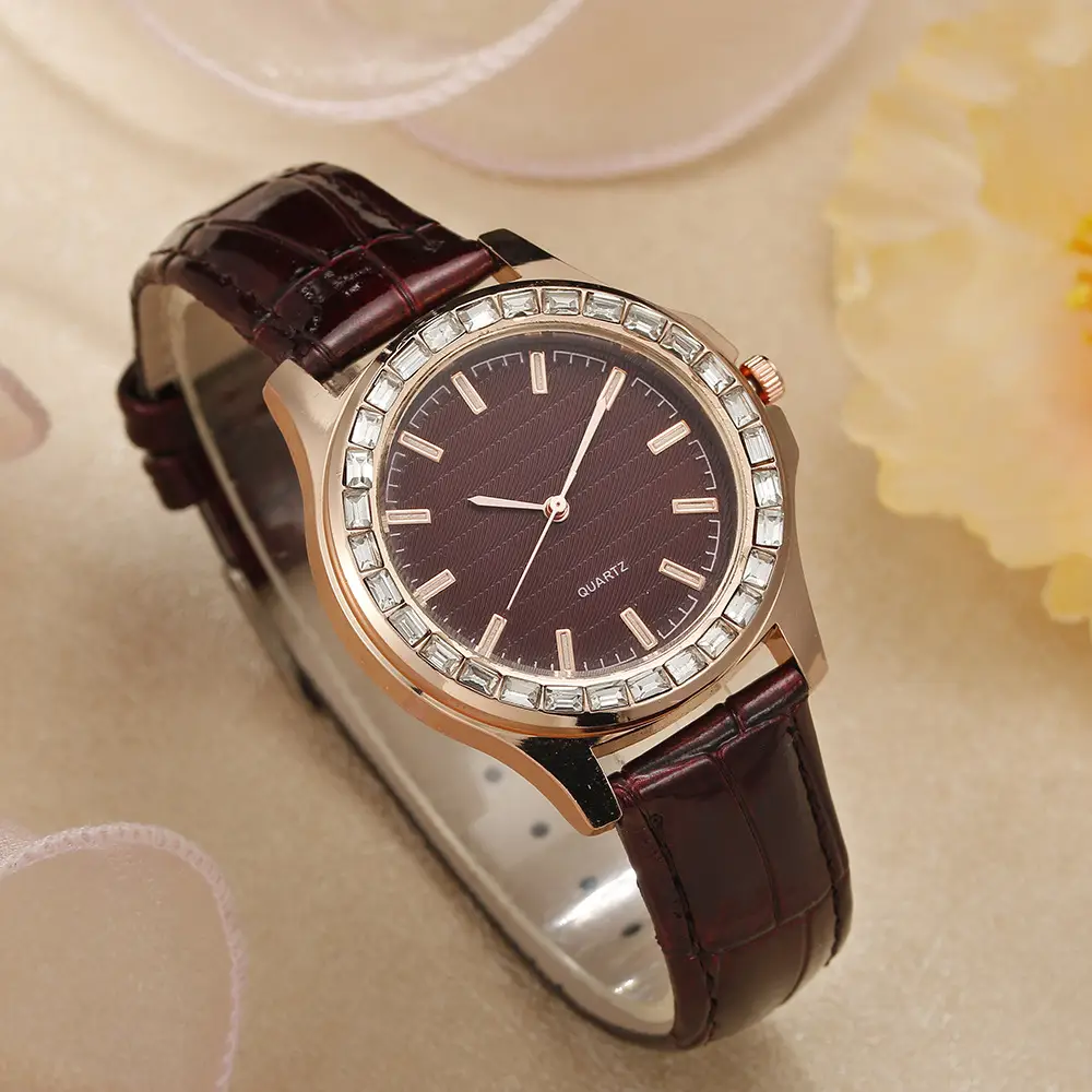 Elegant Quartz Watch Set for Women with Diamond Bracelet — feature 15