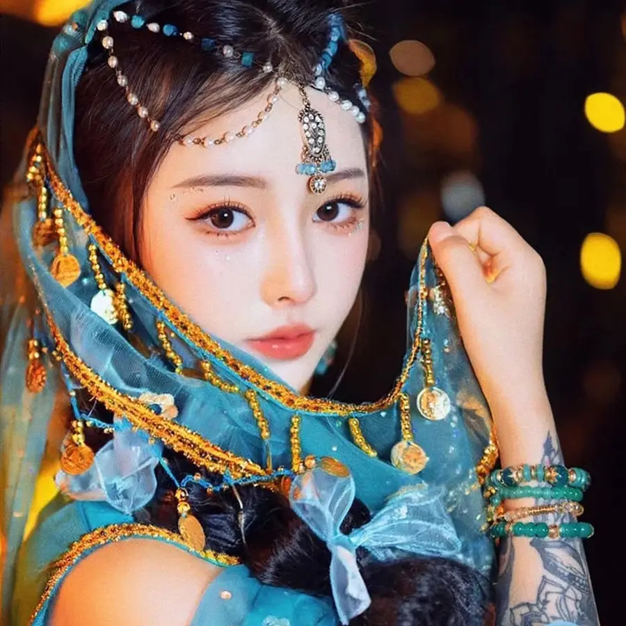 Golden Multi Layered Hair Accessories Set - Image 15