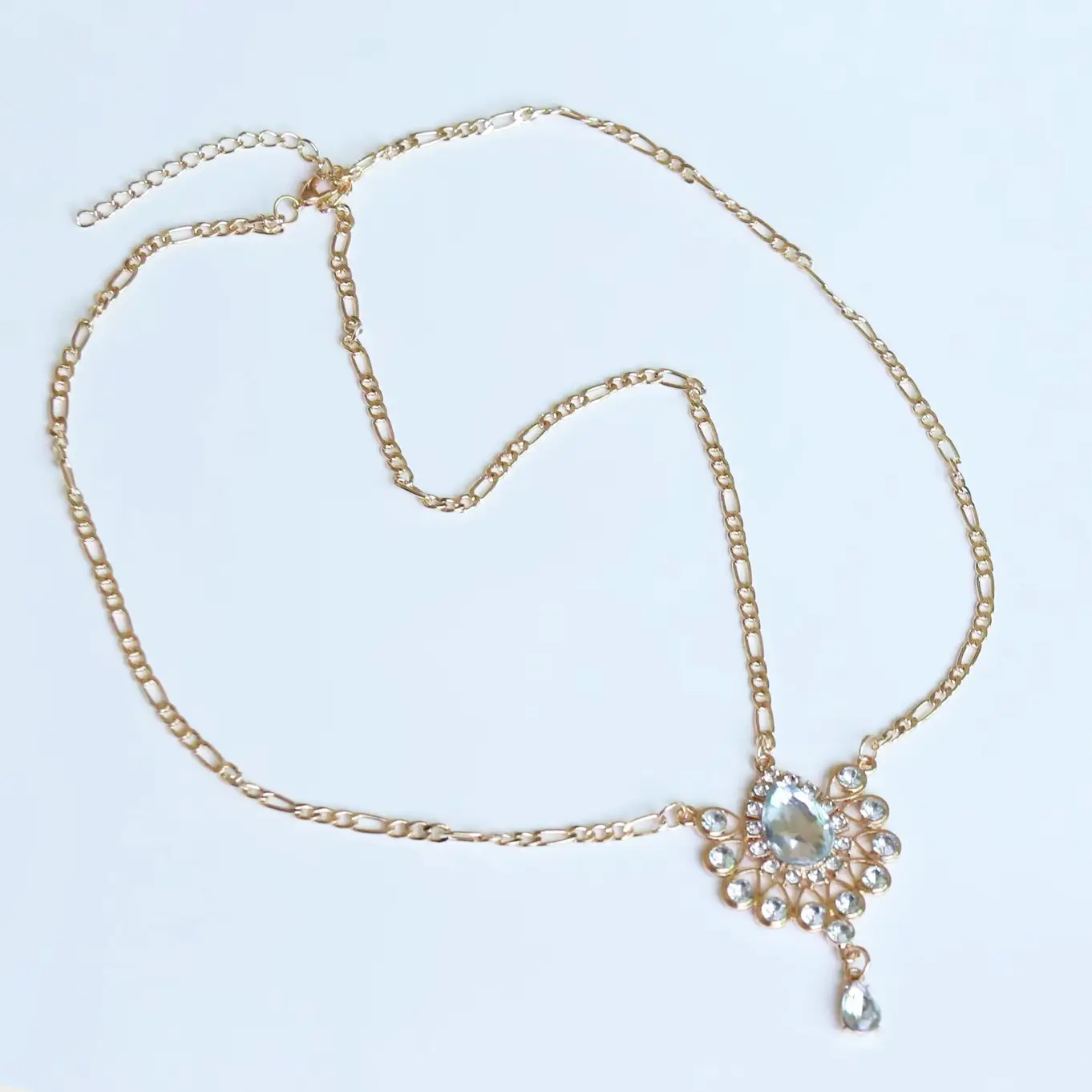 Golden Multi Layered Hair Accessories Set - Image 19