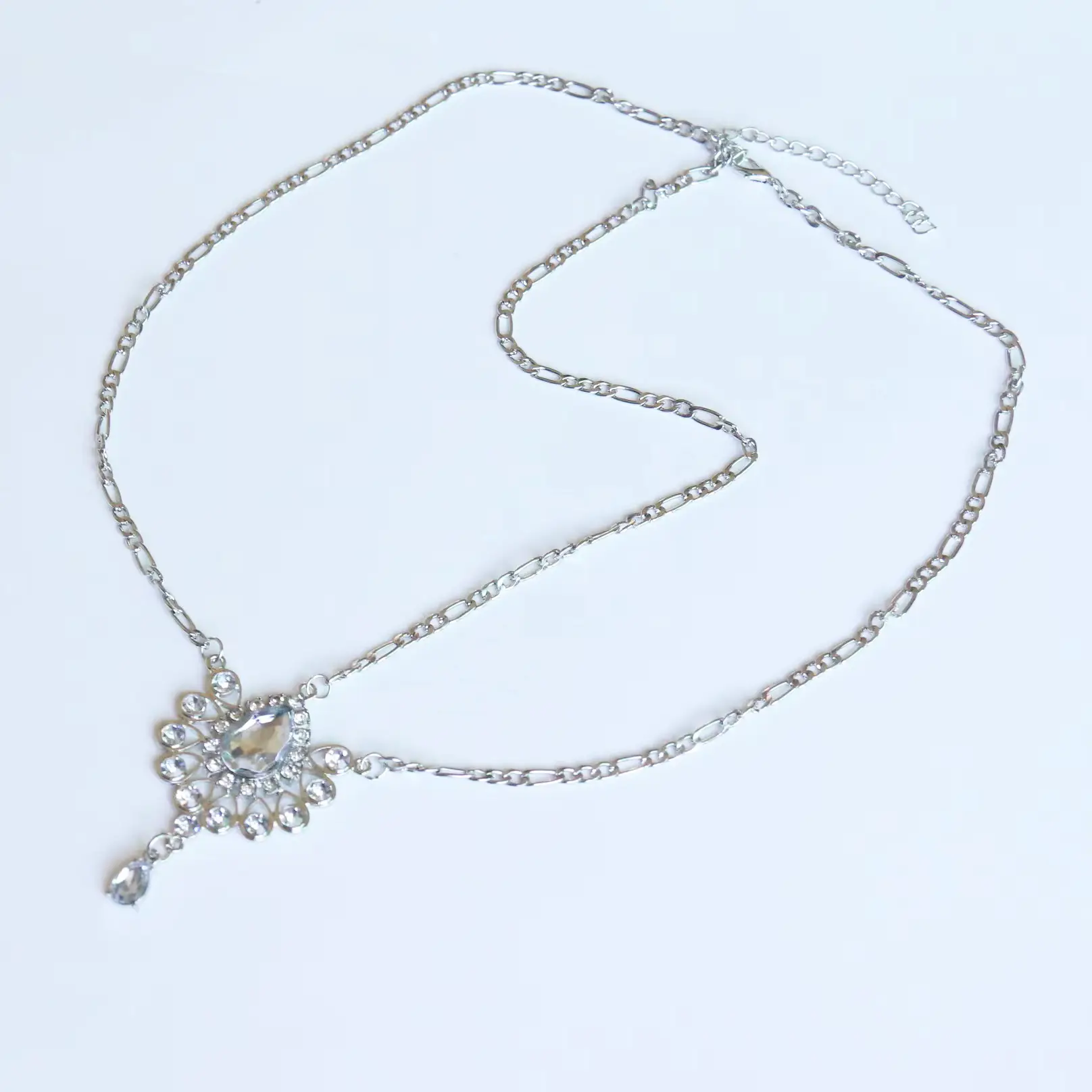 Golden Multi Layered Hair Accessories Set - Image 20