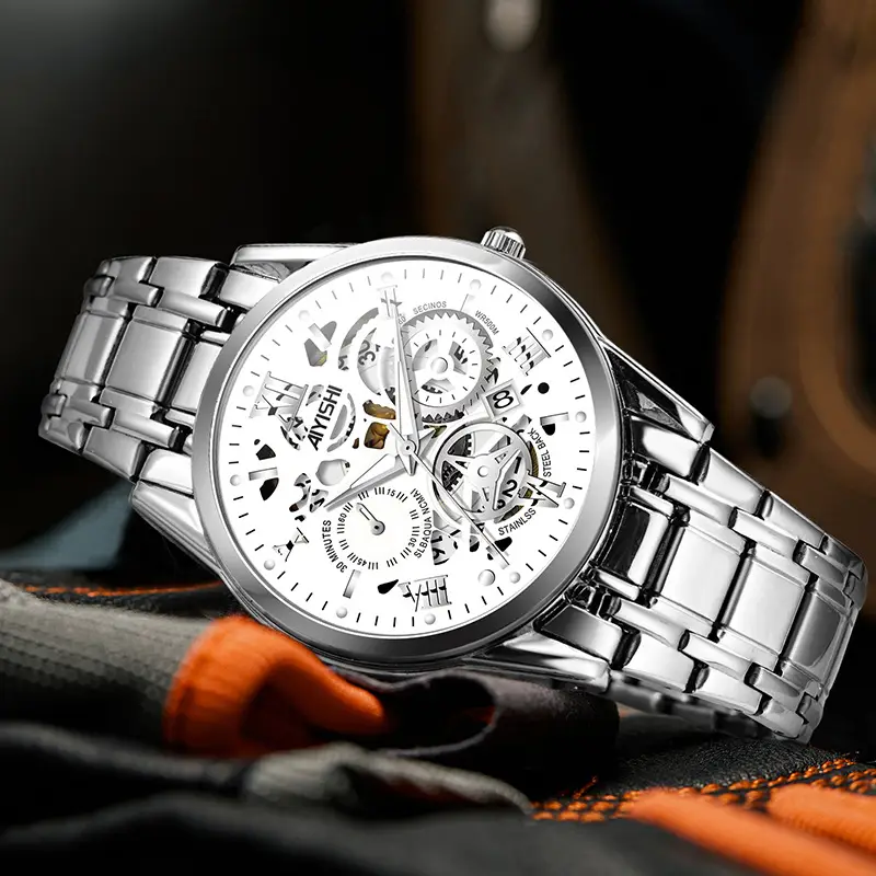 Men's Quartz Calendar Watch with Gold Steel Strap - Image 4