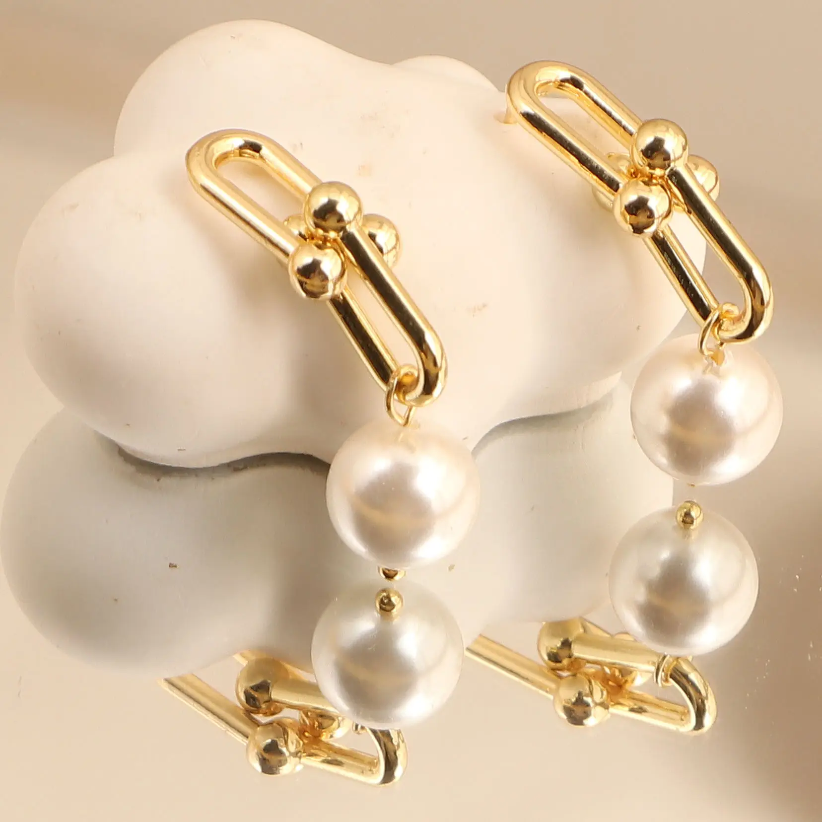 Natural Pearl Horseshoe Earrings 14K Gold — feature 14
