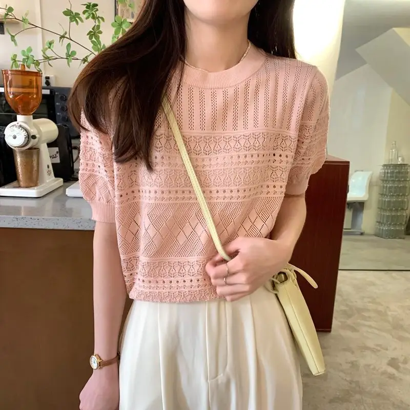 Women's Green Hollow Crochet T-Shirt Summer Wear — feature 2
