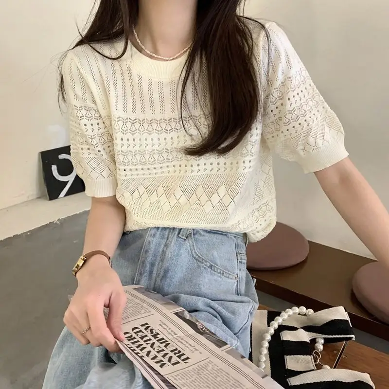 Women's Green Hollow Crochet T-Shirt Summer Wear — feature 4