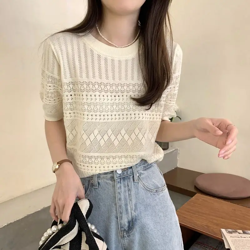 Women's Green Hollow Crochet T-Shirt Summer Wear — feature 5