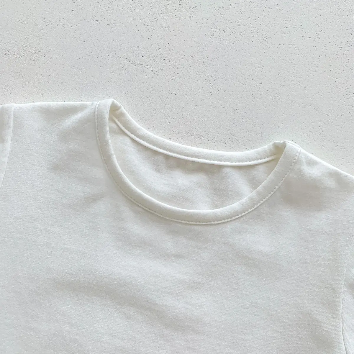 Children's White Short Sleeve T-Shirt Round Neck - Image 4
