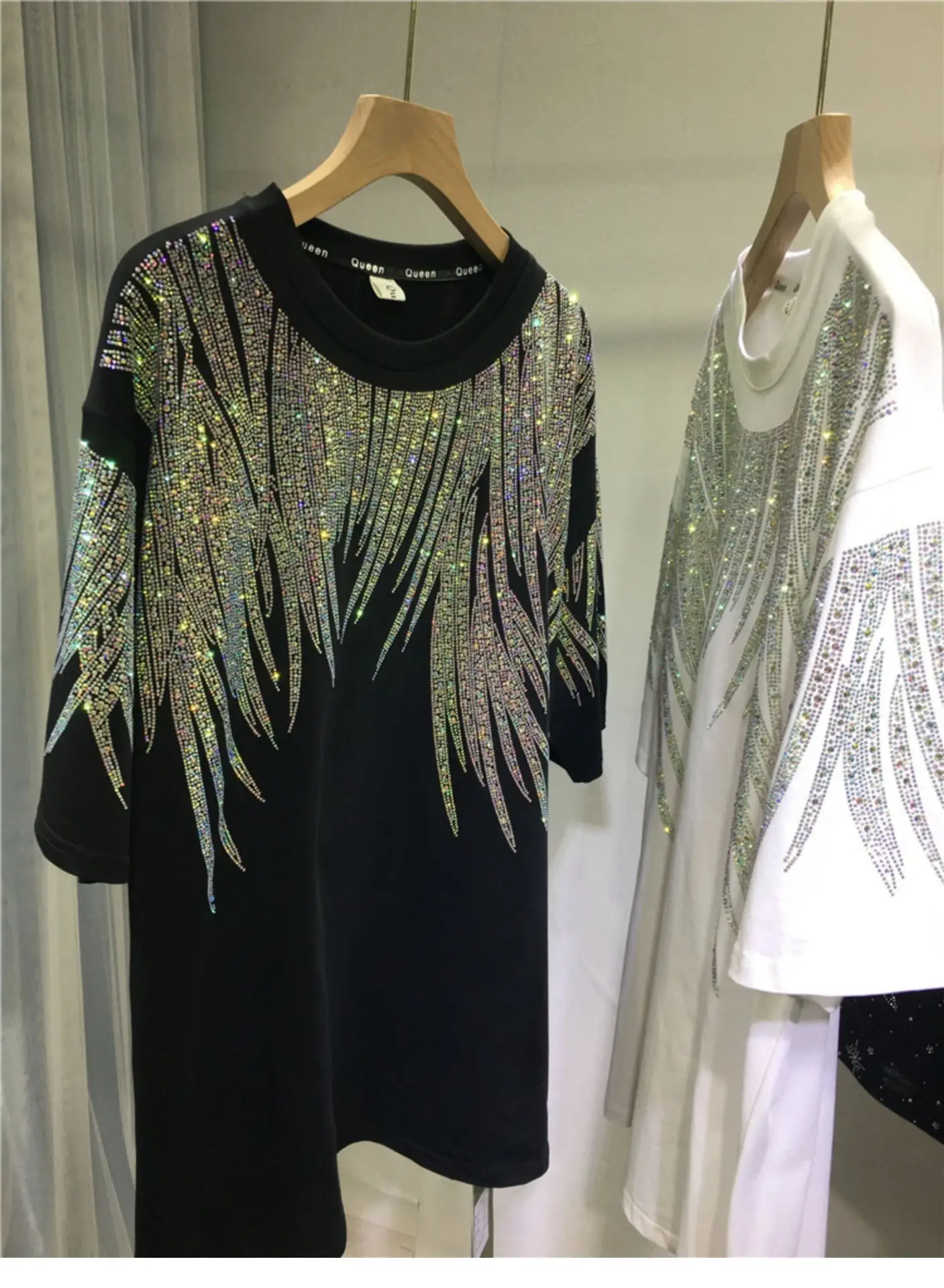 Heavy-Duty Rhinestone T-Shirt Extra Large Men Women — feature 15